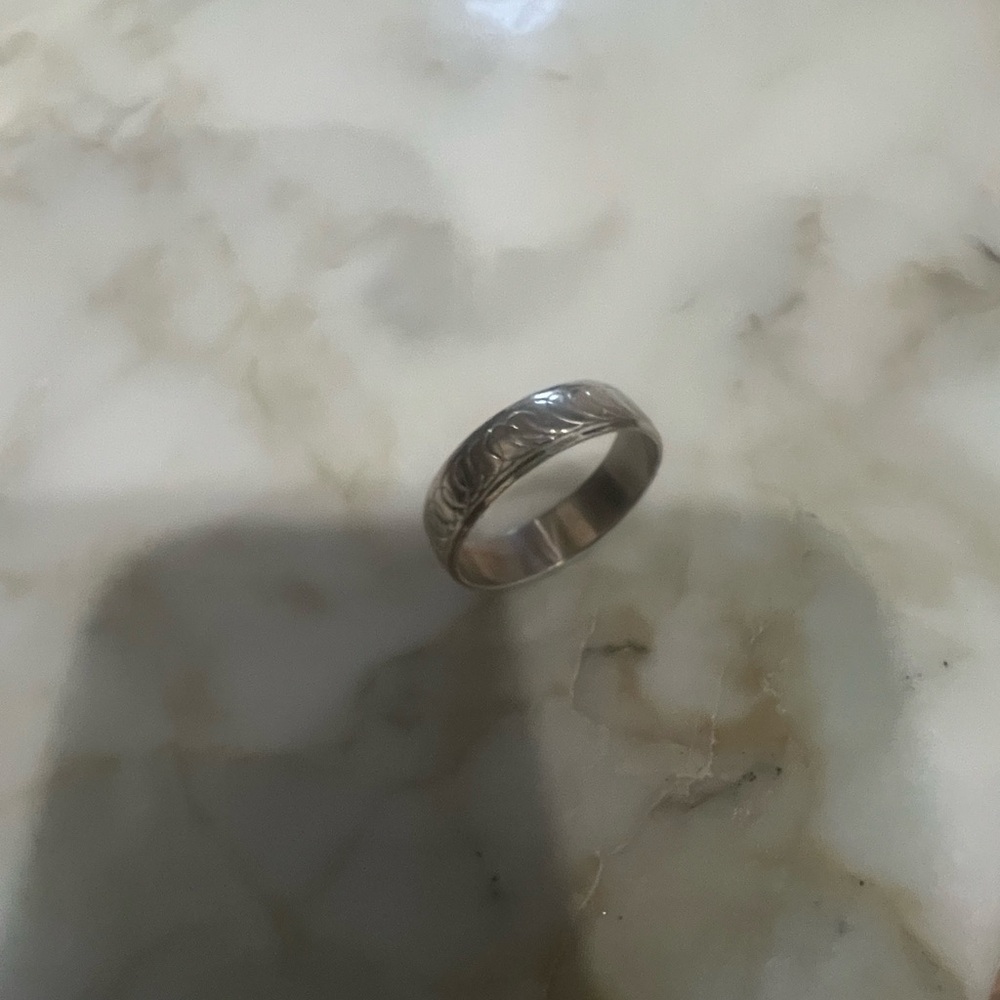 Silver Patterned Ring - image 7